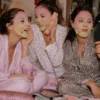 The Crème Shop x Hello Kitty Mascarilla Facial Shooting Star