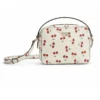 Bolsa Guess Laurel Crossbody con Estampado de Cerezas