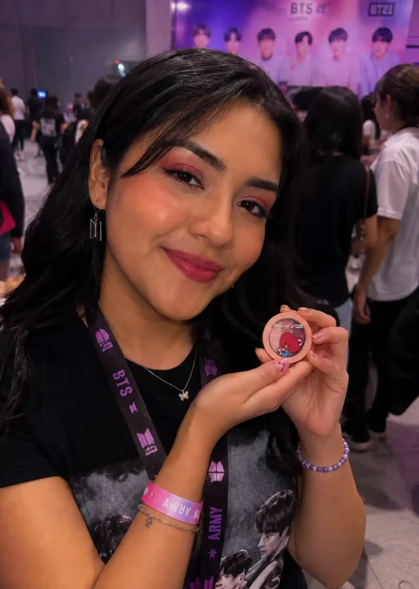 The Crème Shop x BT21 Trío Sombras Eyeshadow Licorice Twist Tata