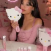 The Crème Shop x Hello Kitty Plush Espejo Portable Edición Limitada