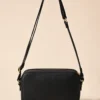 Bolso Crossbody Tommy Hilfiger Negro con Detalle Tricolor