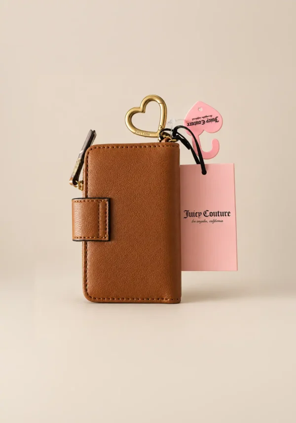 Cartera compacta Juicy Couture con monograma Camel
