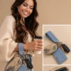 Muñequera Steve Madden Azul con Tarjetero y Pouch Tejido