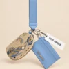 Muñequera Steve Madden Azul con Tarjetero y Pouch Tejido